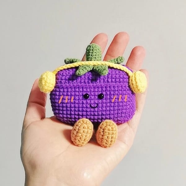 Eggplant_Airpods_Case